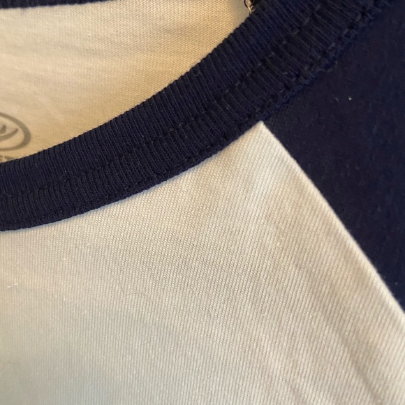 Quarter Sleeve T-Shirt - Picture 4 of 4